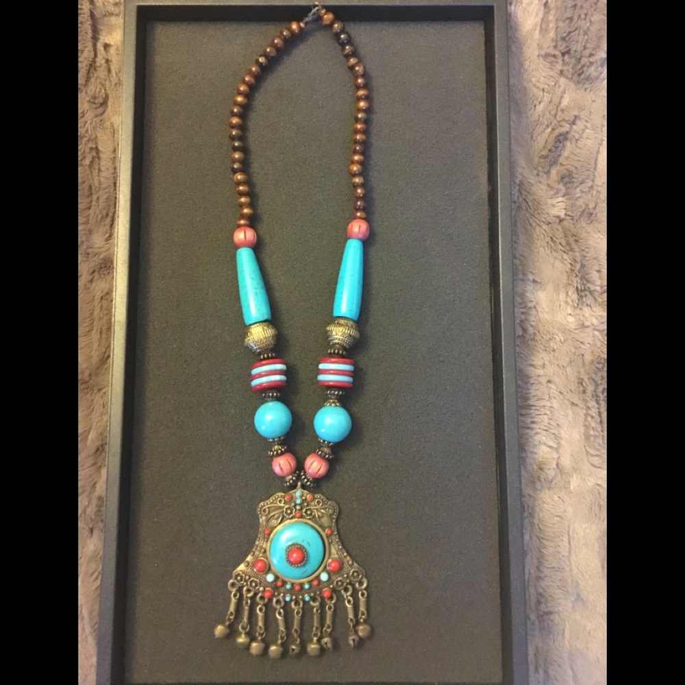 🚨Sale🚨!! Vintage Attractive Statement Necklace